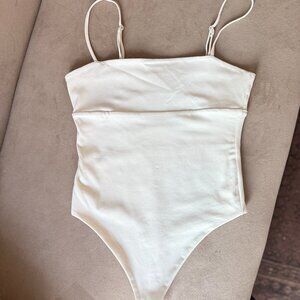 Pistola cream Bodysuit with back cut-out